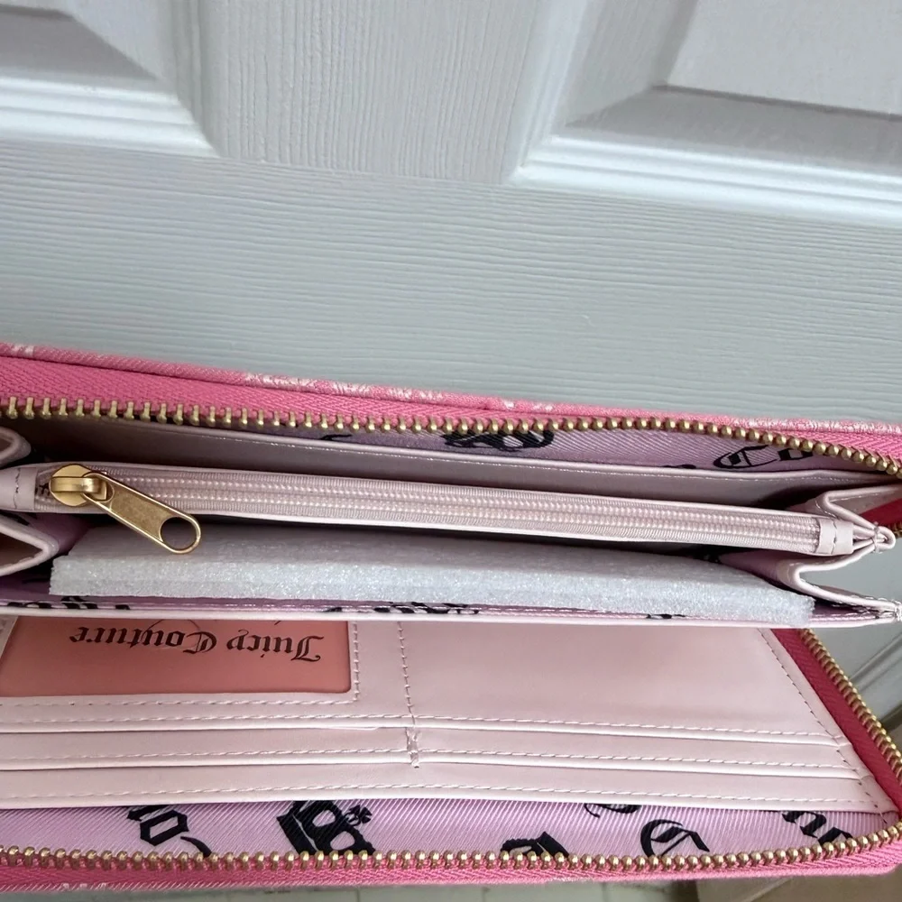 NWT Juicy Couture Juicy Fan Club Large ZipAround Wallet in Pink Lemonade/Powder